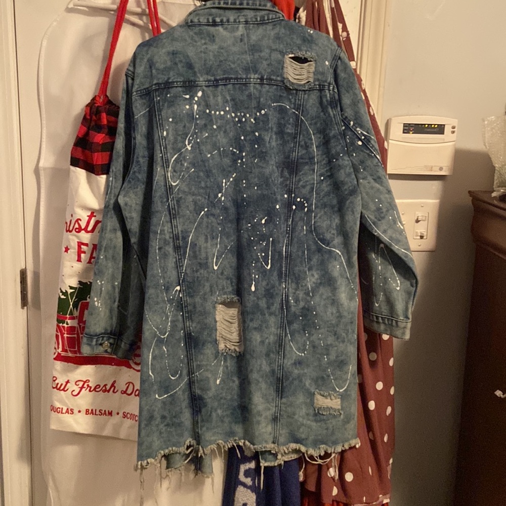 Distressed denim jacket - Picture 2 of 2